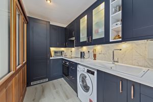 Kitchen- click for photo gallery